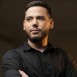 Aziz Aliev — cryptocurrency and forex trader
